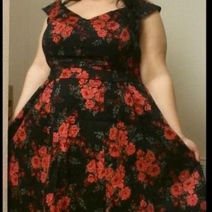 TORRID Rose Floral Off the Shoulder Dress 🌟🌹🌟
